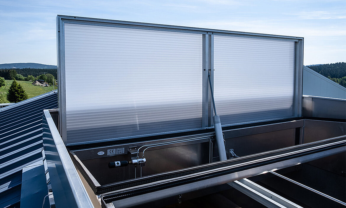 Smoke and heat exhaust ventilation units 