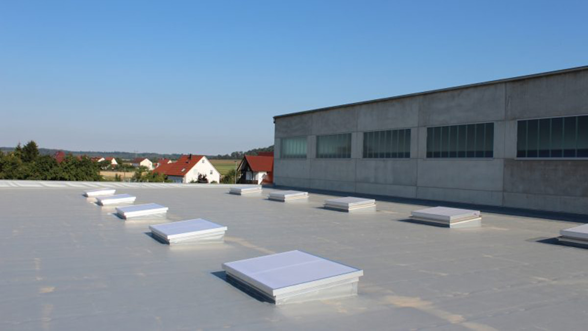 Tageslichtsysteme - Venturilight von roda auf Dach